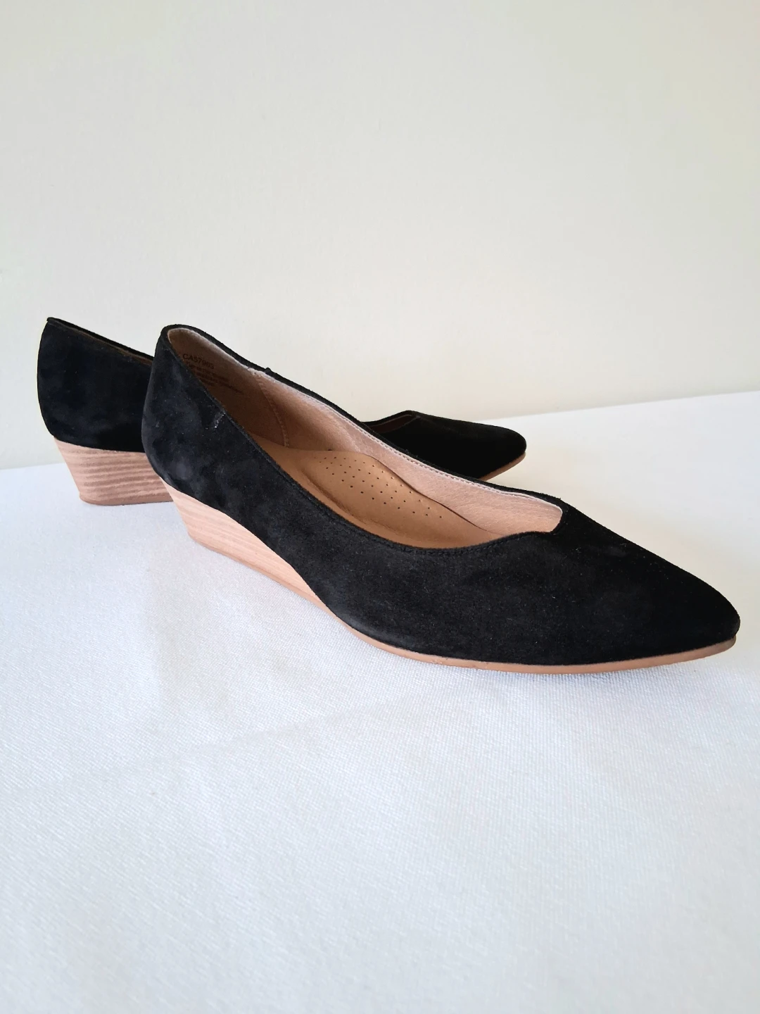 Genuine Leather Suede Wedges 🥿 Women Sz 8M - photo 2