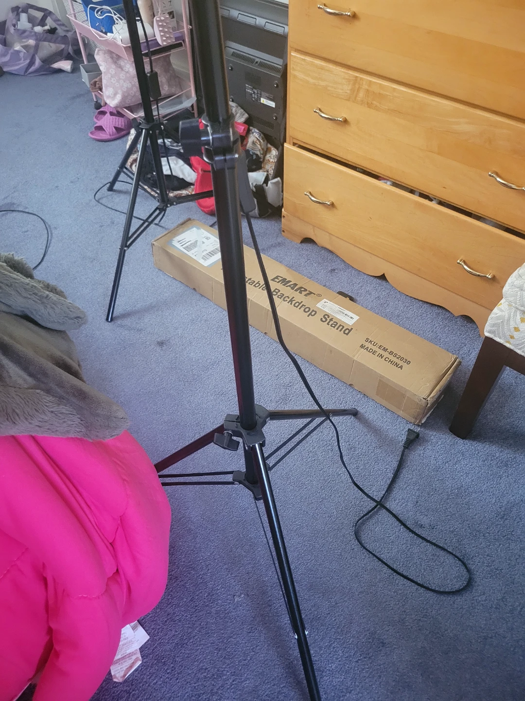 Photography Lighting Softbox Kit with Stand and Bulbs - photo 2