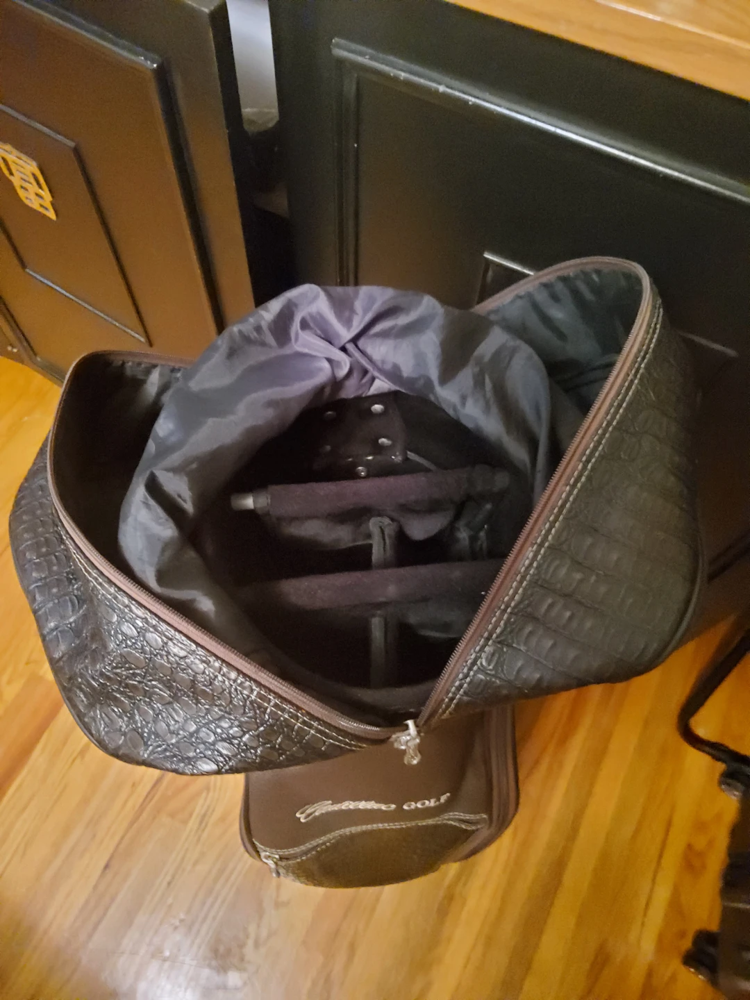 Cadillac Golf Bag - photo 3