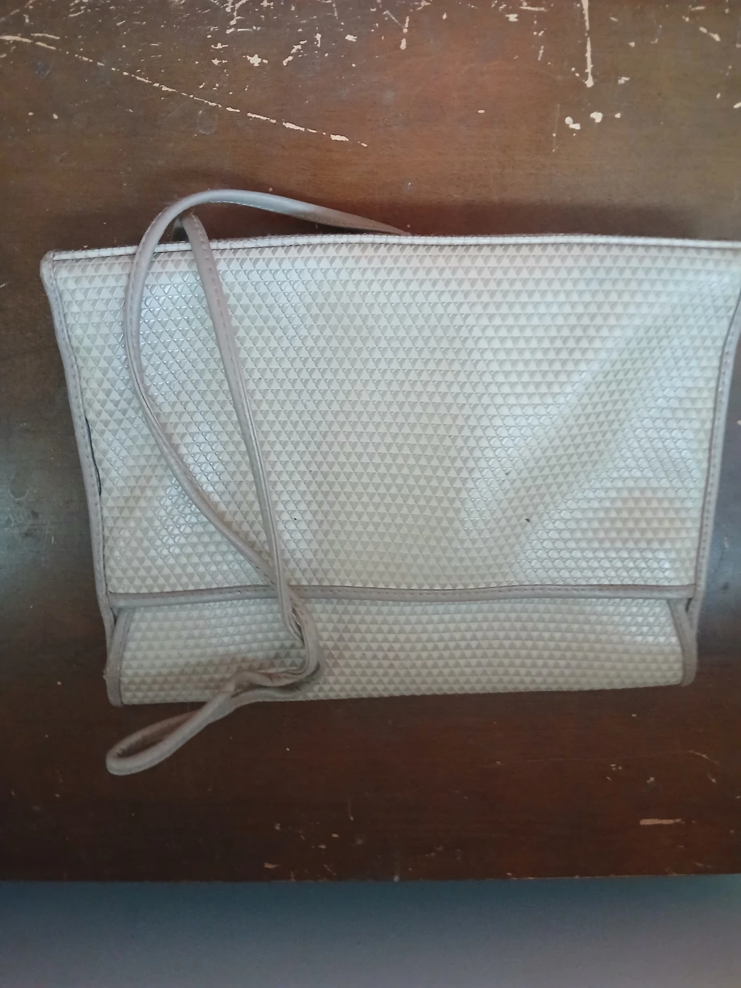 Liz Claiborne Beige Textured Shoulder Bag - photo 3