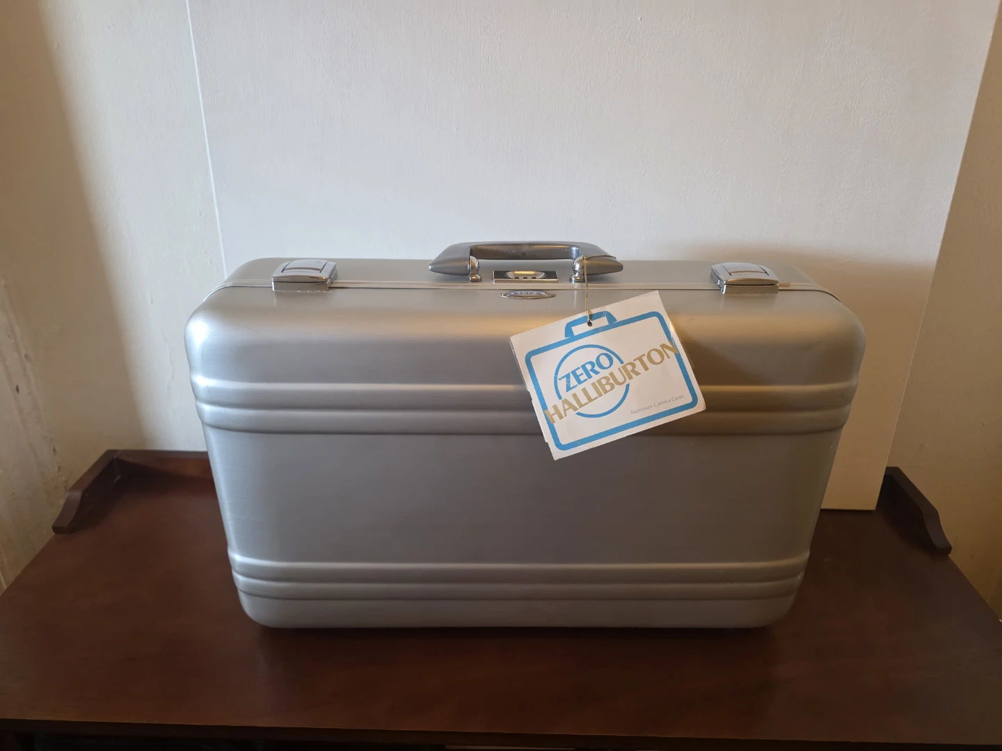 Zero Halliburton Modern Case Silver