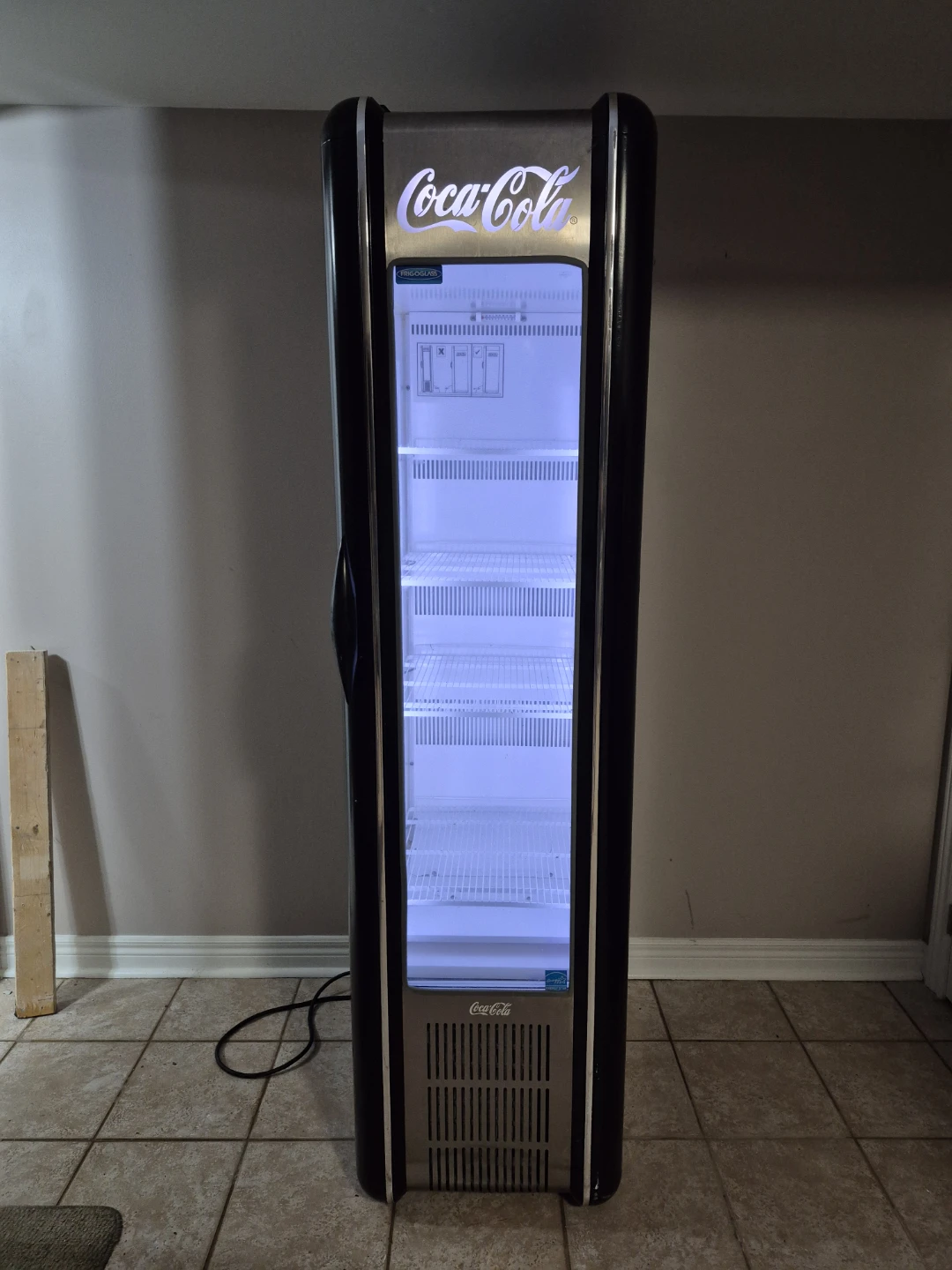 Commercial Coca-Cola refrigerator - photo 2