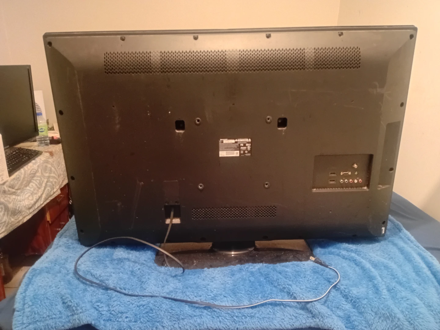 Sharp TV - photo 2