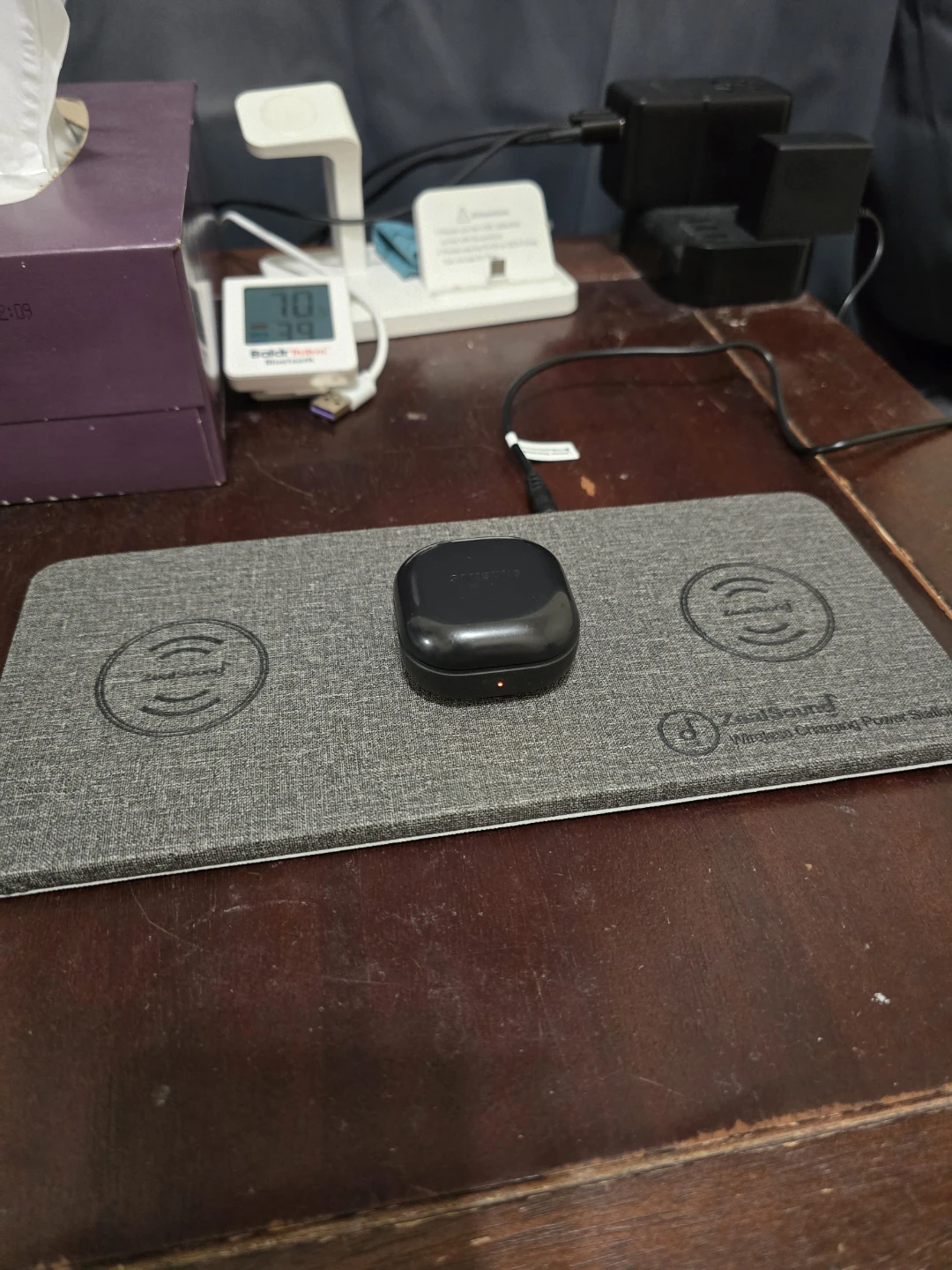 ZealSound Wireless Charging Power Station - photo 2