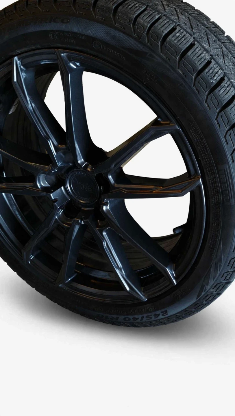 Pirelli Ice Zero FR Winter Tires - 245/40R18 - photo 2