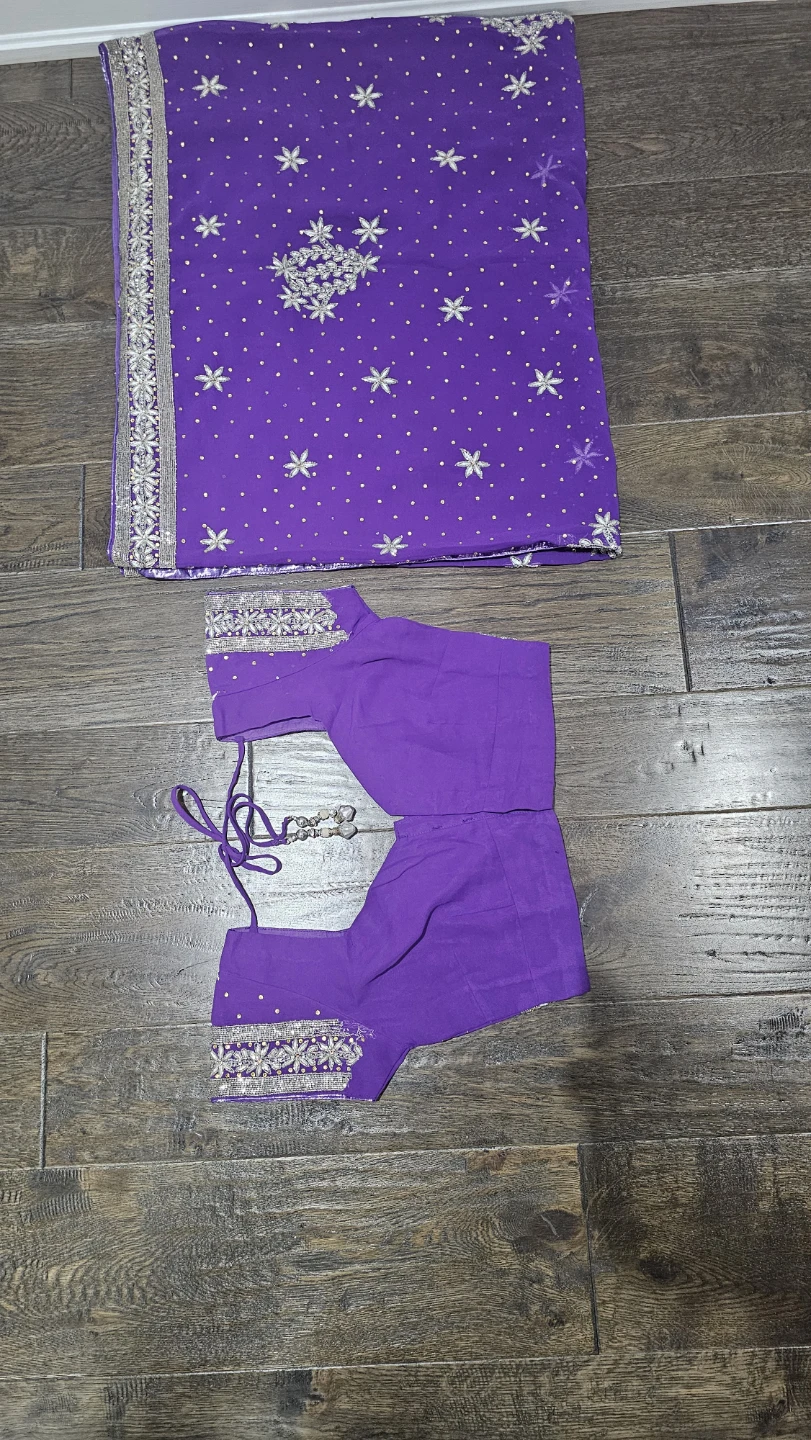 Purple embroidered saree with blouse - photo 3