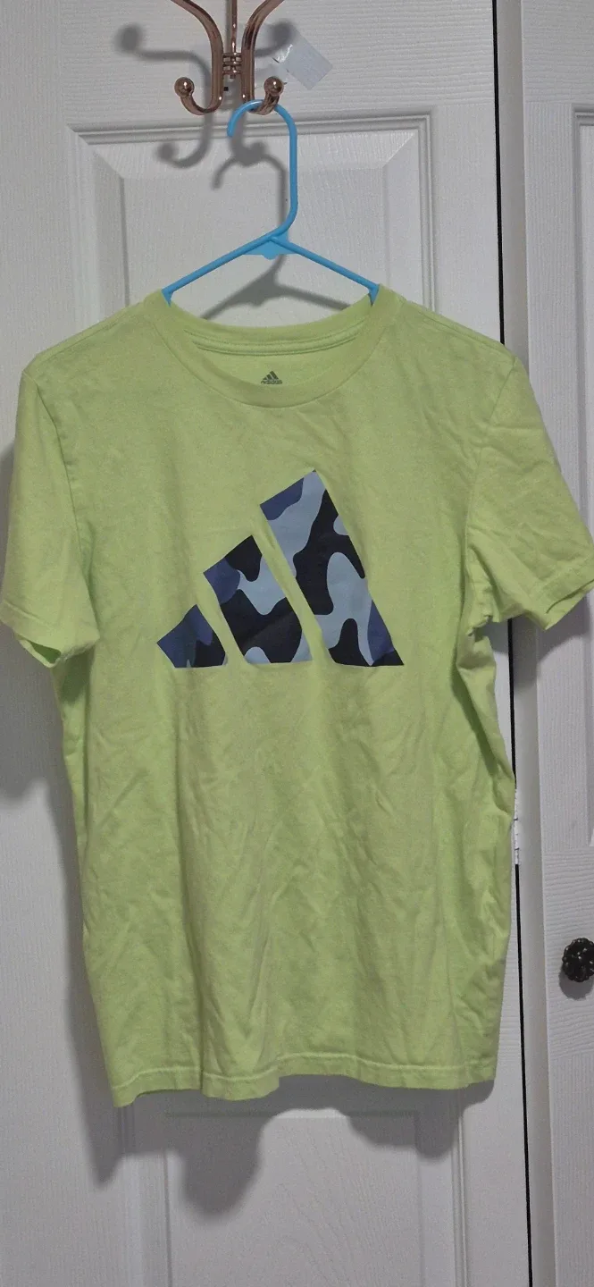 Adidas XL-youth T-Shirt