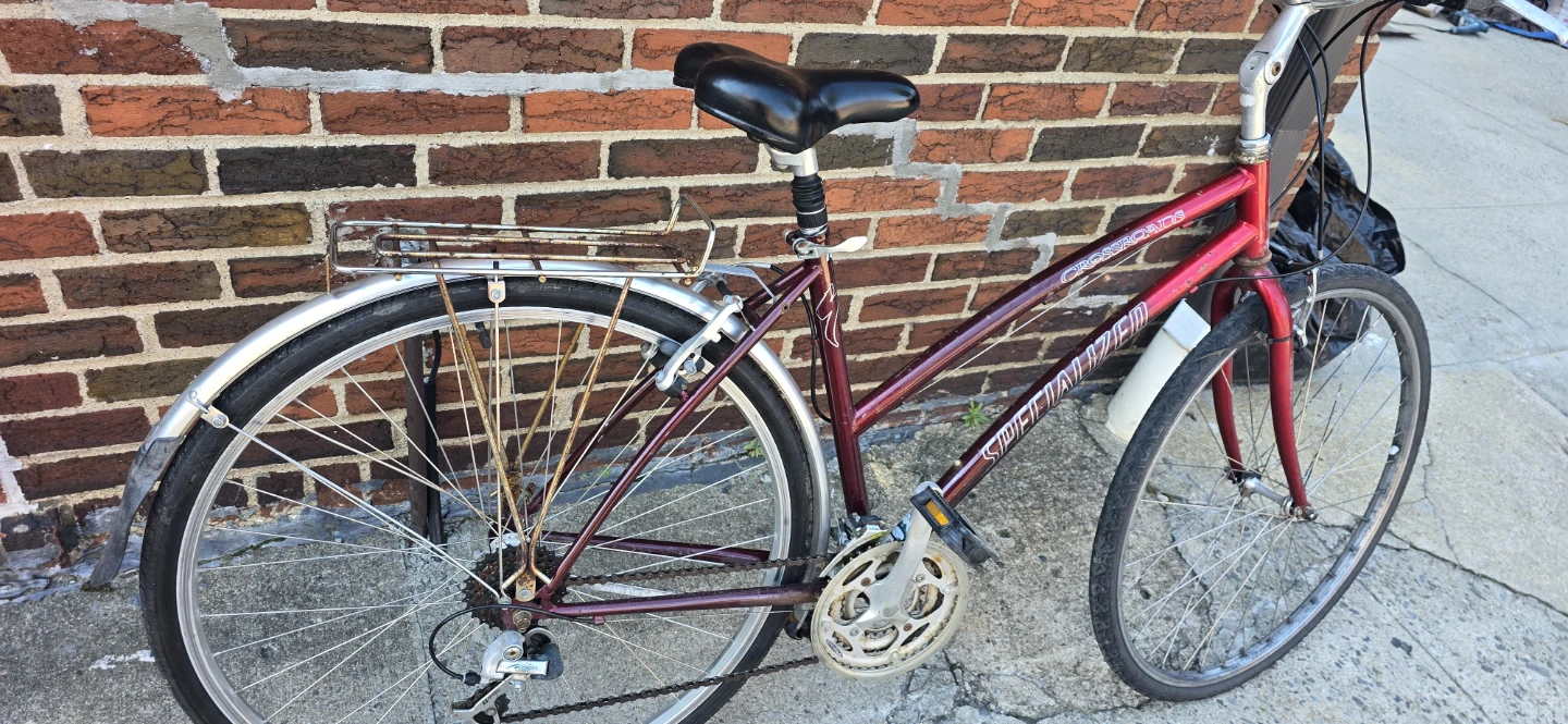 Specialized Crossroads Women's Hybrid Bike - Red - photo 4