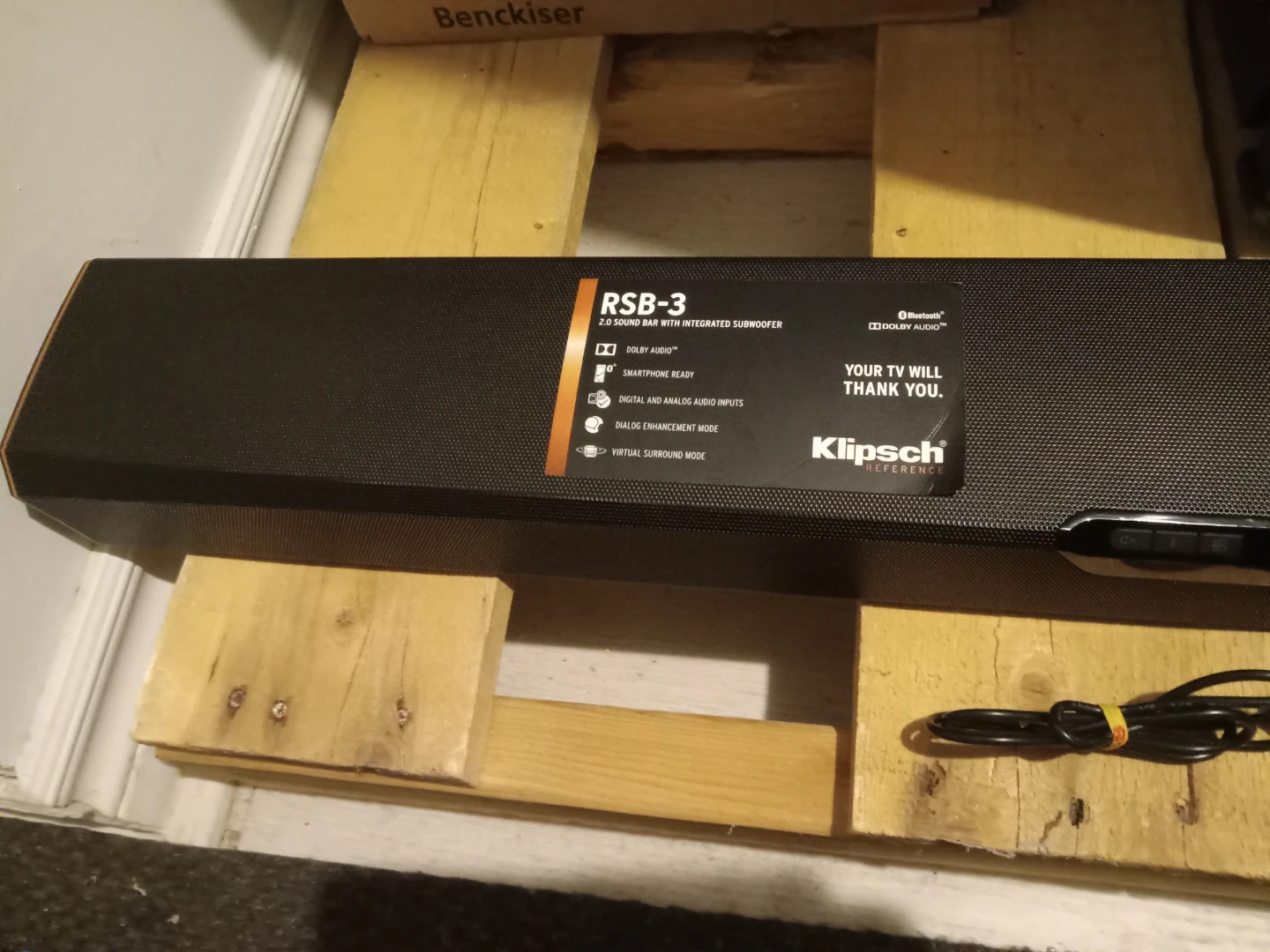 Klipsch RSB-3 Sound Bar with Integrated Subwoofer