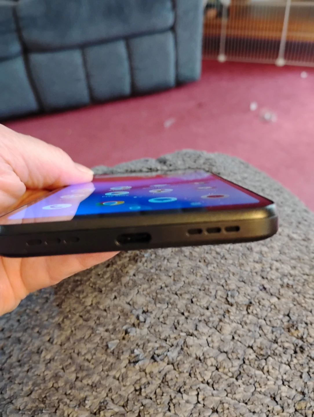 Black T430WS Smartphone with Carbon Fibre-Style Back - photo 4