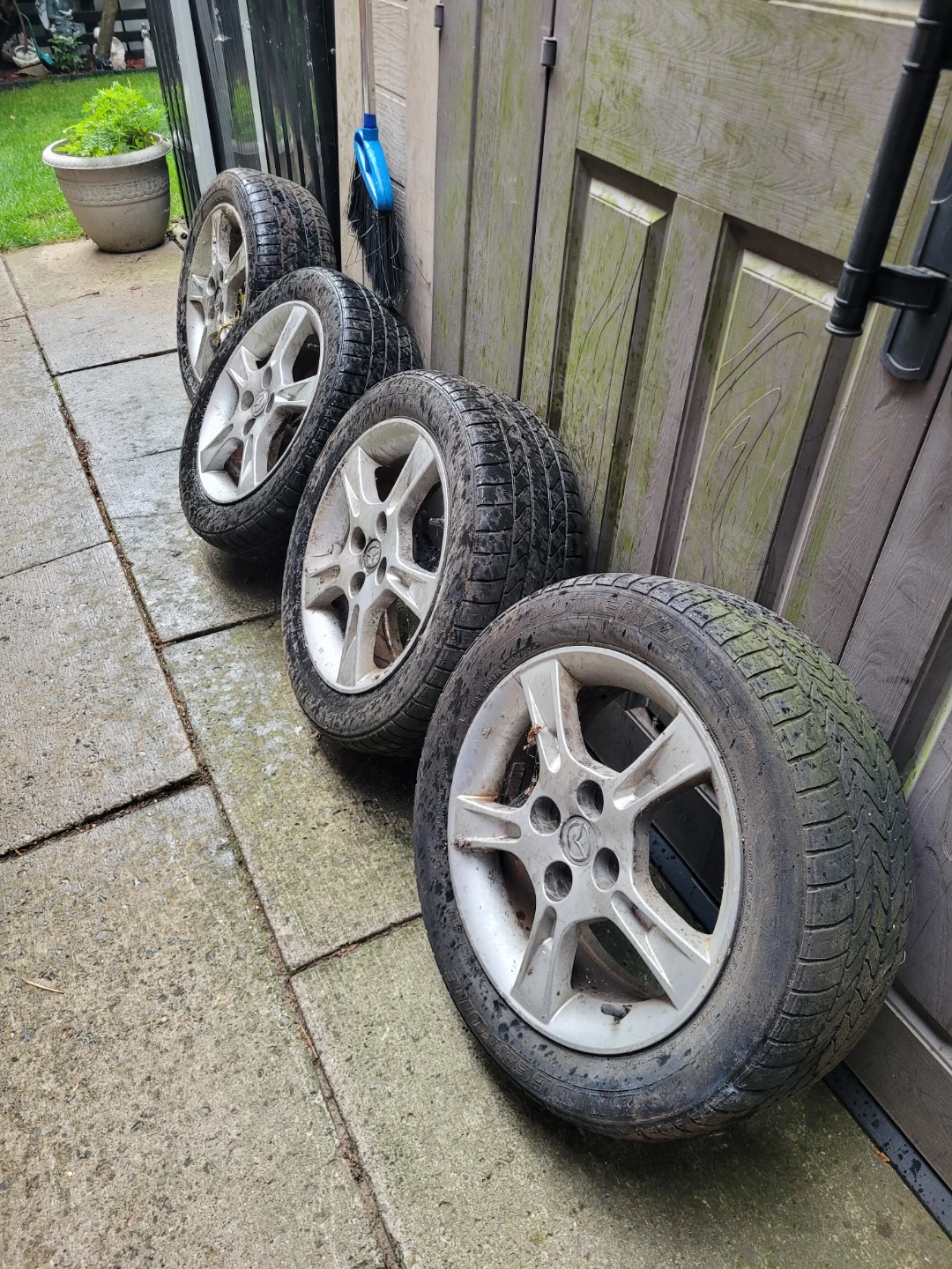 Mazda protege aluminum  rims