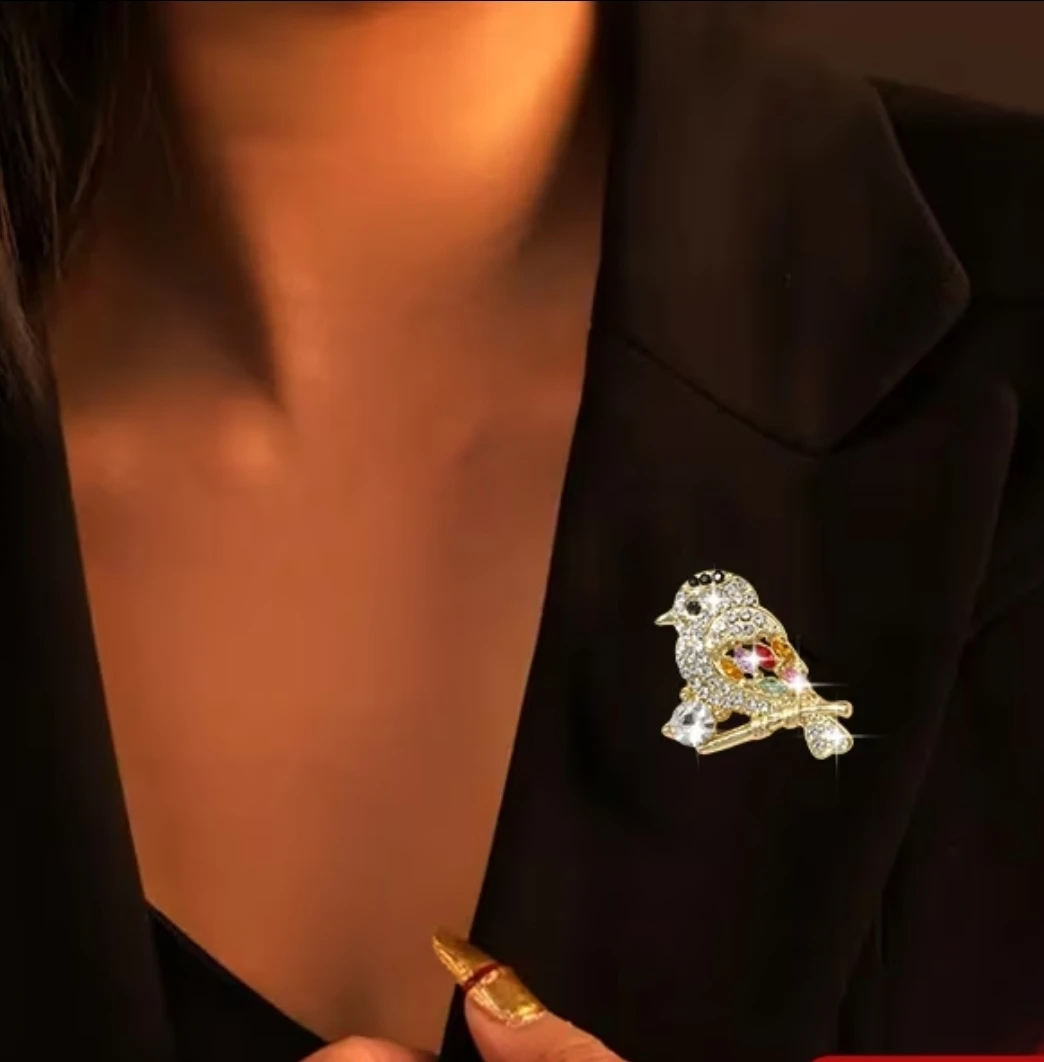 Sparkly multicolored crystals Bird Brooch Pin - photo 2