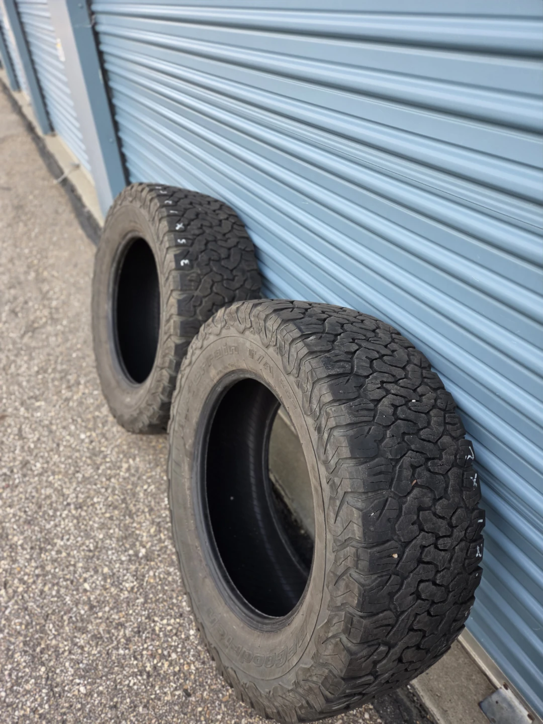 BFGoodrich All-Terrain T/A KO2 Tires (2) 35x12.50R20LT