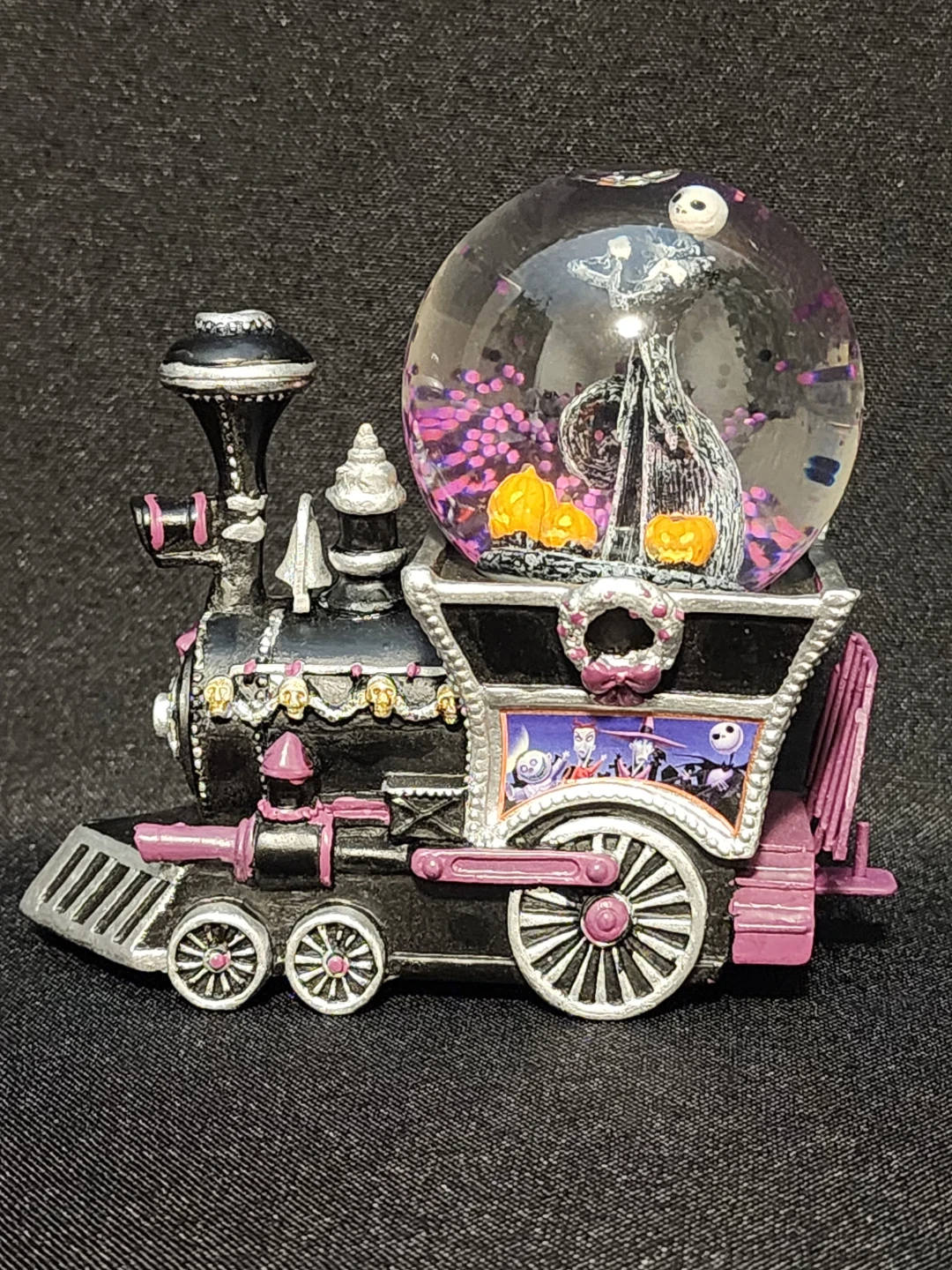 Part 1:NBC-GLITTER GLOBE TRAINS-$70CAD EACH - photo 2