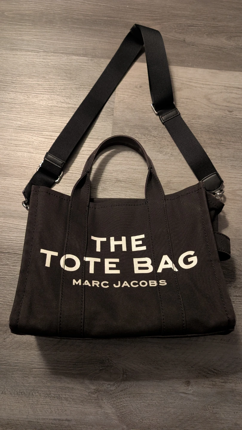 Marc Jacobs Tote Bag (Medium)