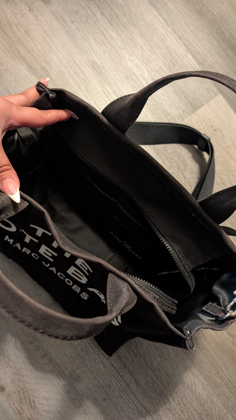 Marc Jacobs Tote Bag (Medium) - photo 3