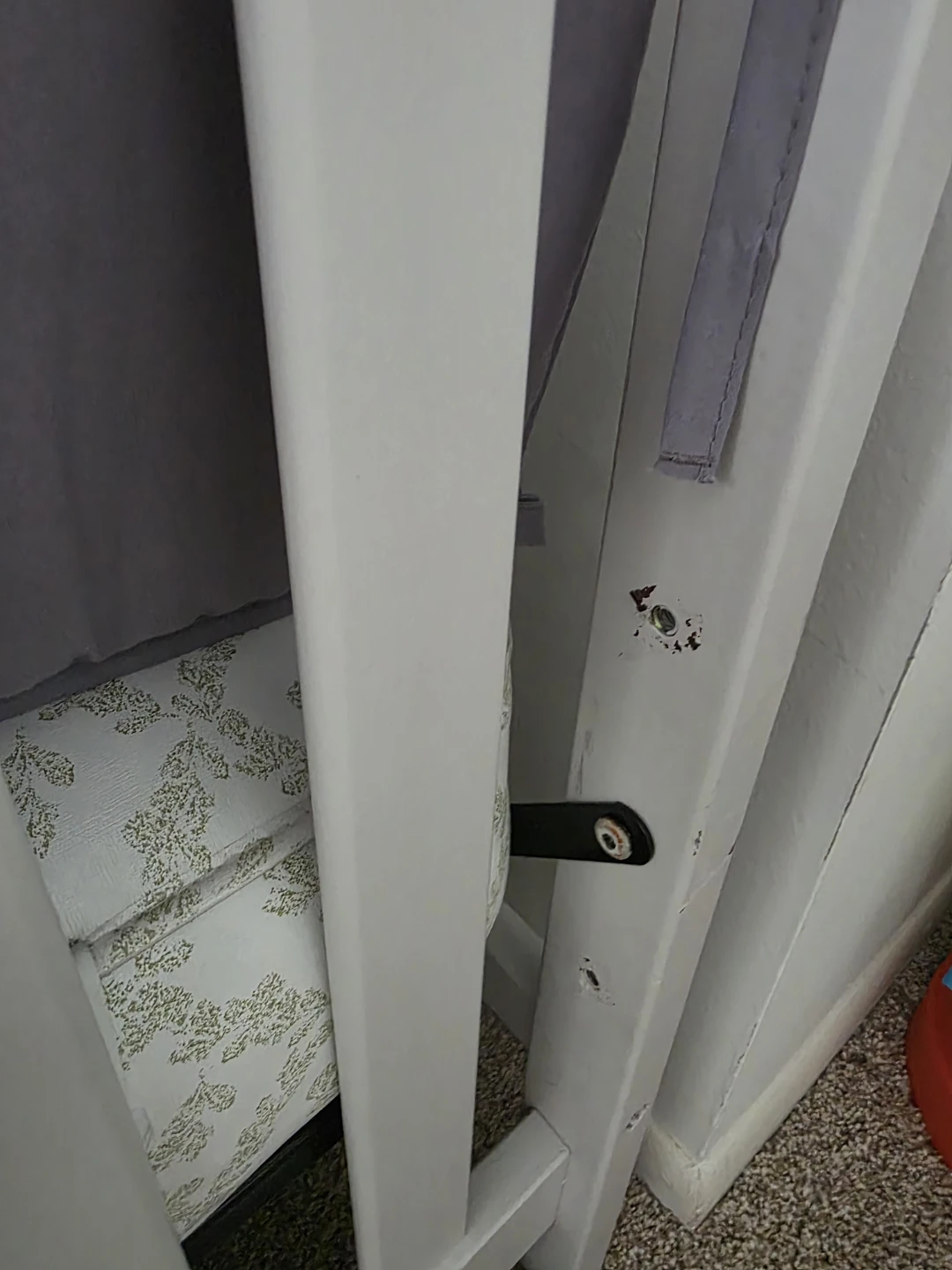 Light Gray Crib with Grey Bumper Pads - photo 5