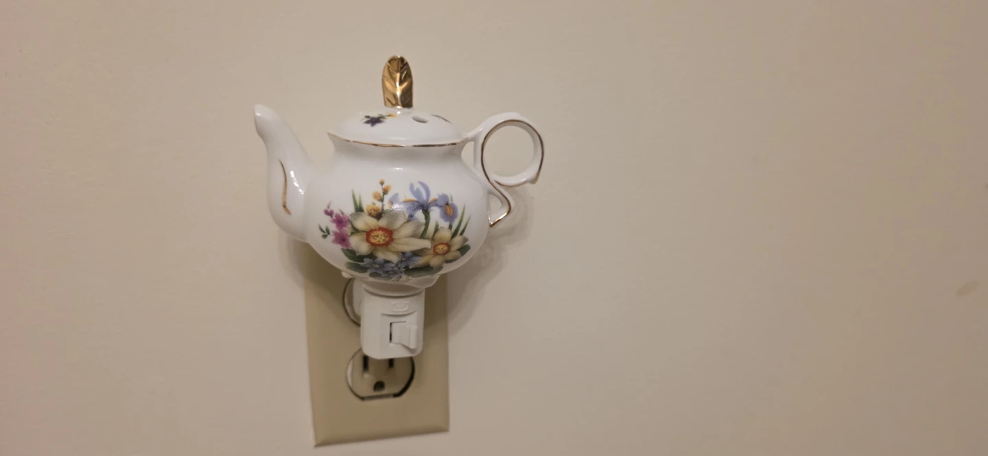 Teapot Shaped Night Light - photo 5