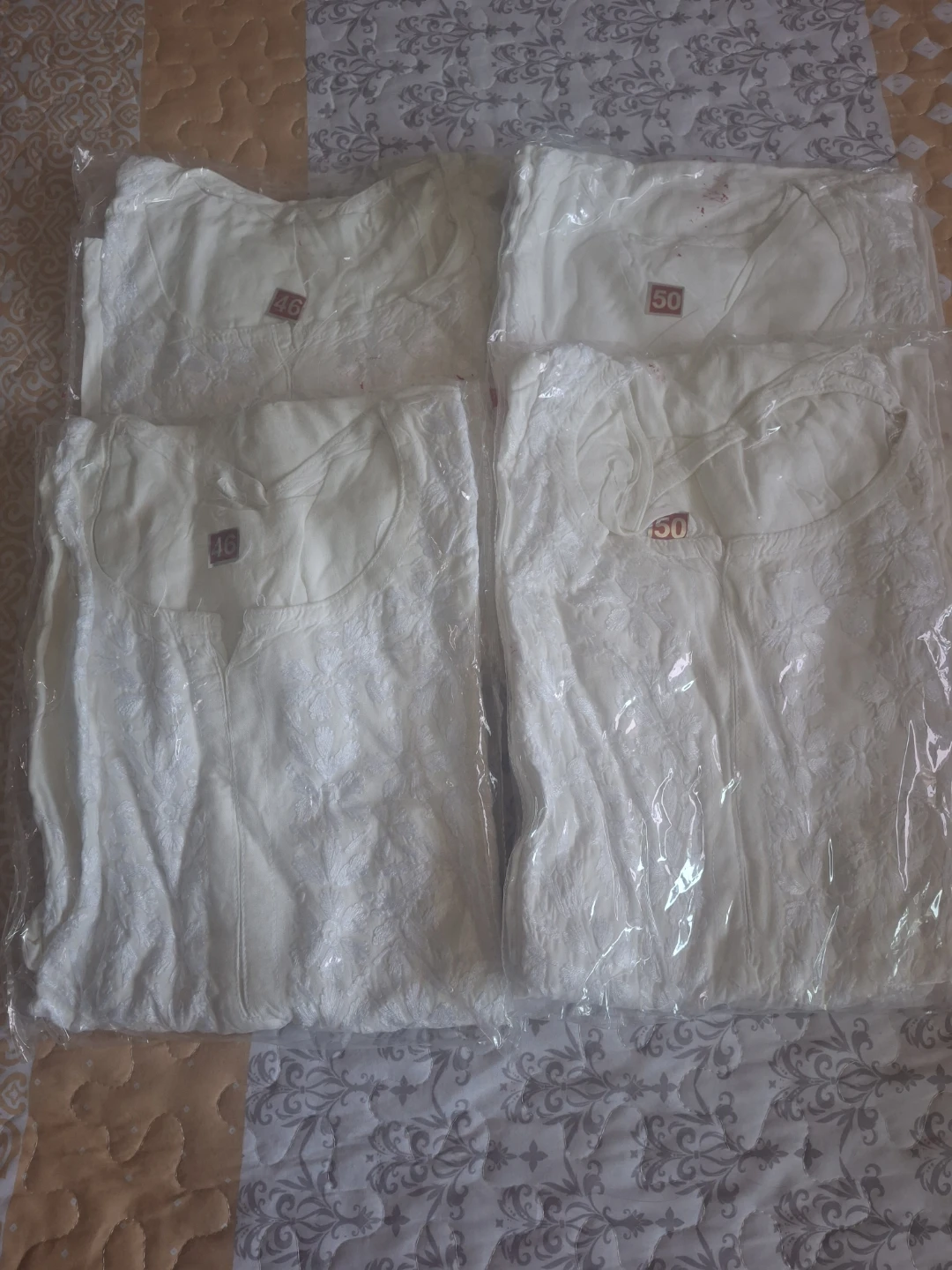 White Embroidered Kurti only - photo 4