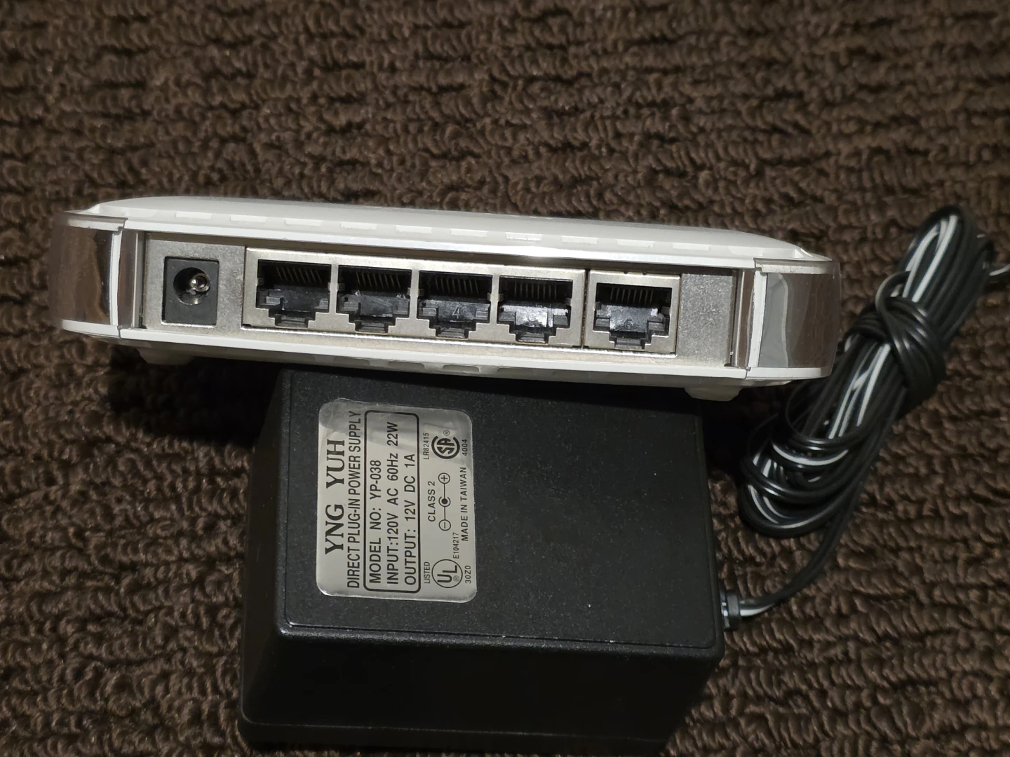NETGEAR GS605 v2 5-Port Gigabit Ethernet Switch - photo 4