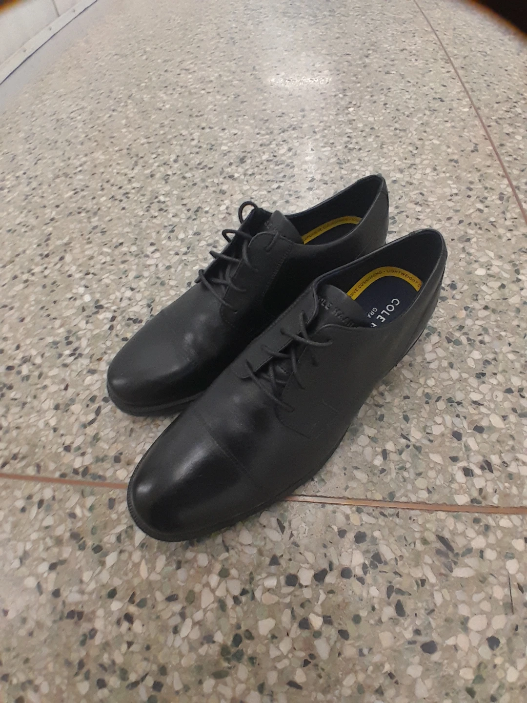 Cole Haan Black Leather Cap Toe Oxford Dress Men's Size 10Shoes