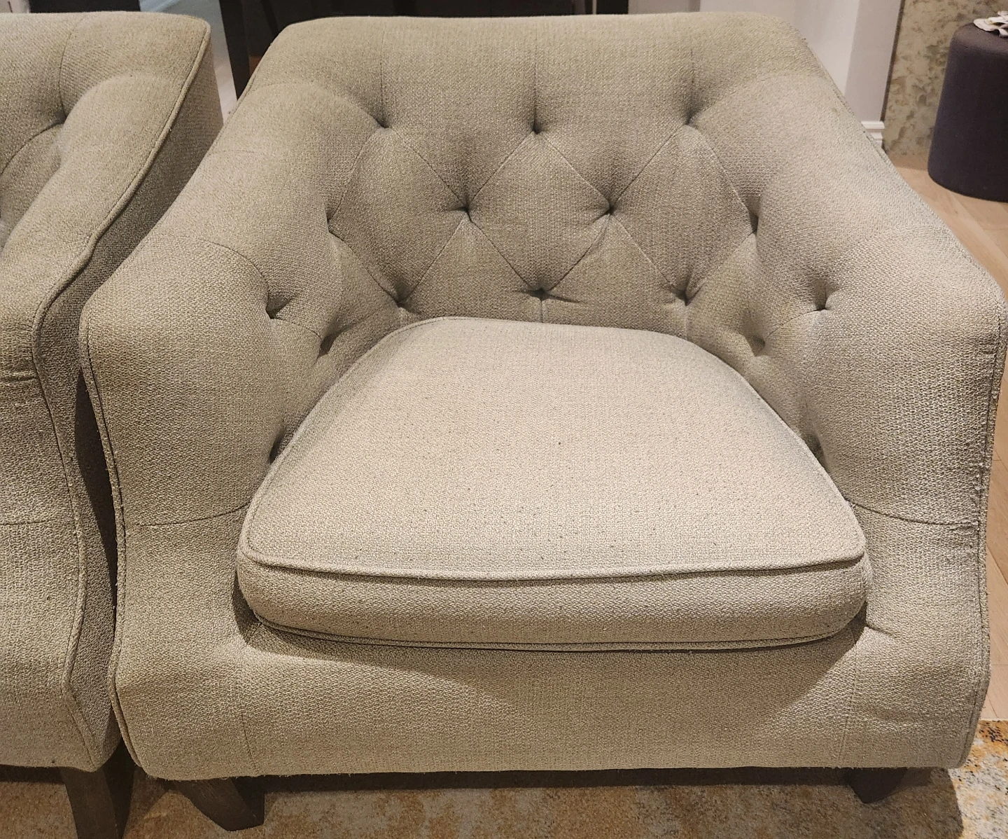 Pair of Tufted Accent Chair - Light Grey - photo 2