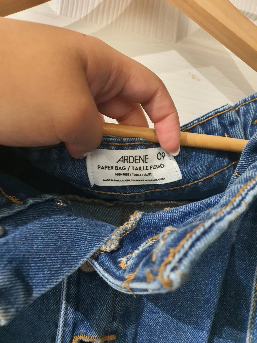 Paper Bag Denim Shorts Size 9 - photo 3