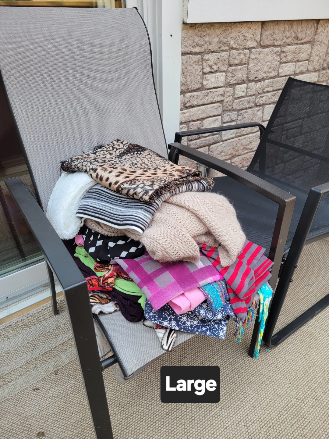 Ladies Clothing (M-2XL) 25 cents to $2 per item - photo 2