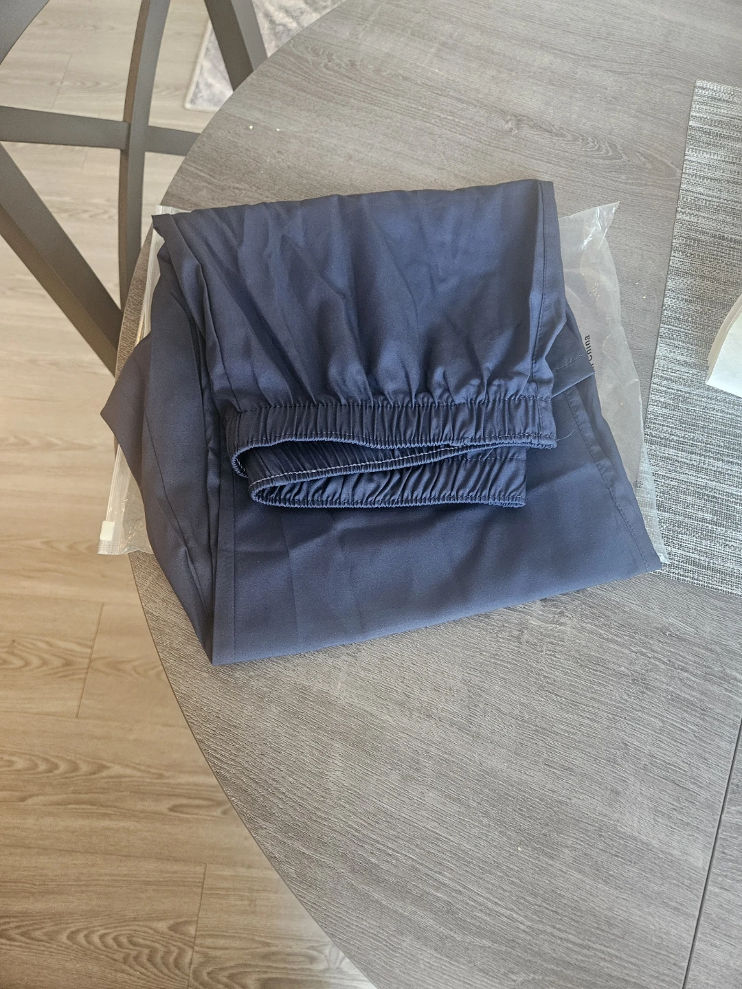 Navy Blue Scrub Top and Pants Set - photo 2