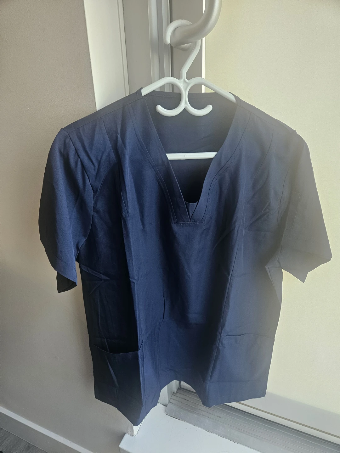 Navy Blue Scrub Top and Pants Set - photo 4