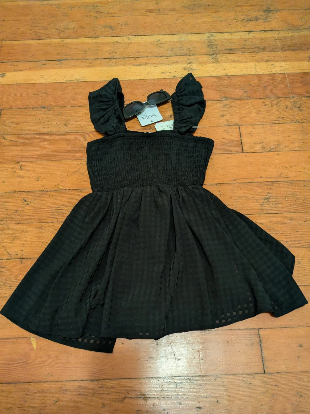 New Black Dress/ Shorts with Ruffle Sleeves w/ Sunglasses sz 7 - photo 2