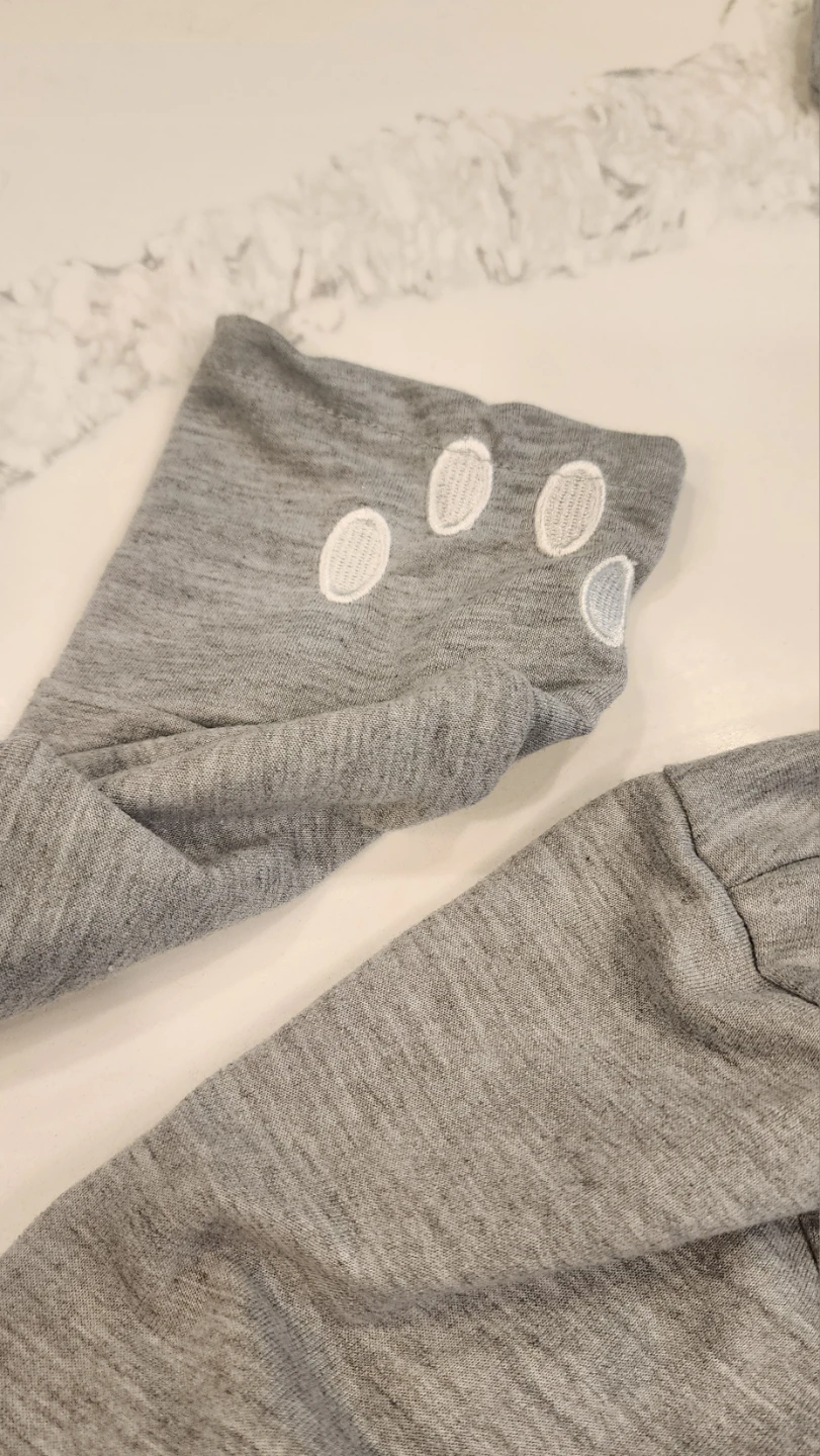 Cat Hoodie with Pouch for Carrying a Cat - photo 4