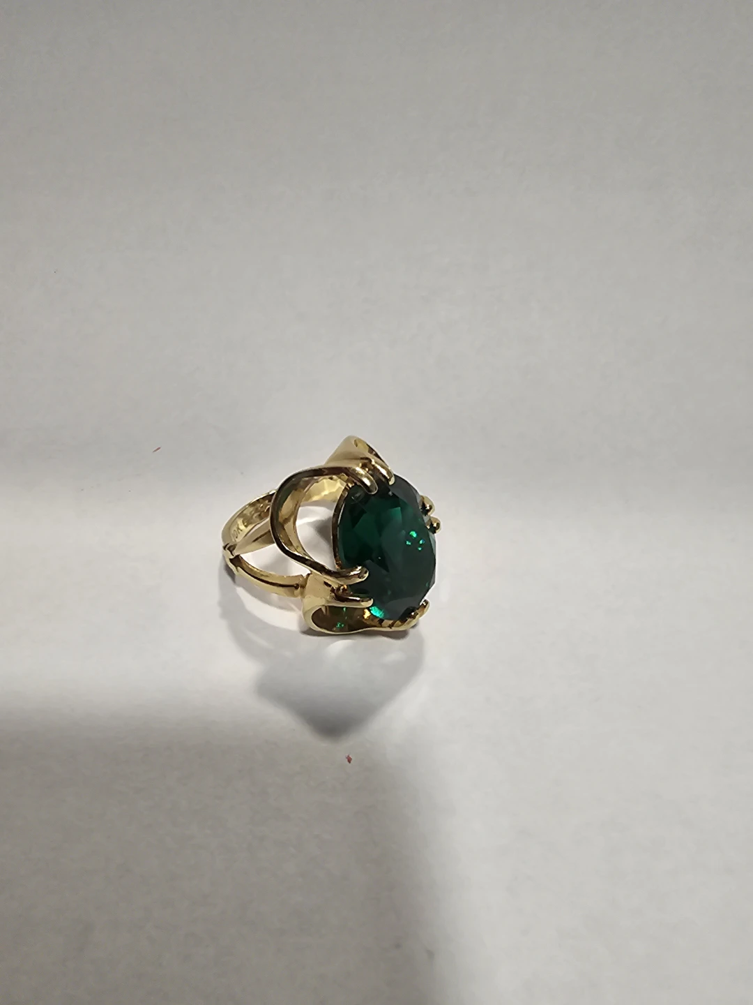 10K G.F. Ring with Green Stone