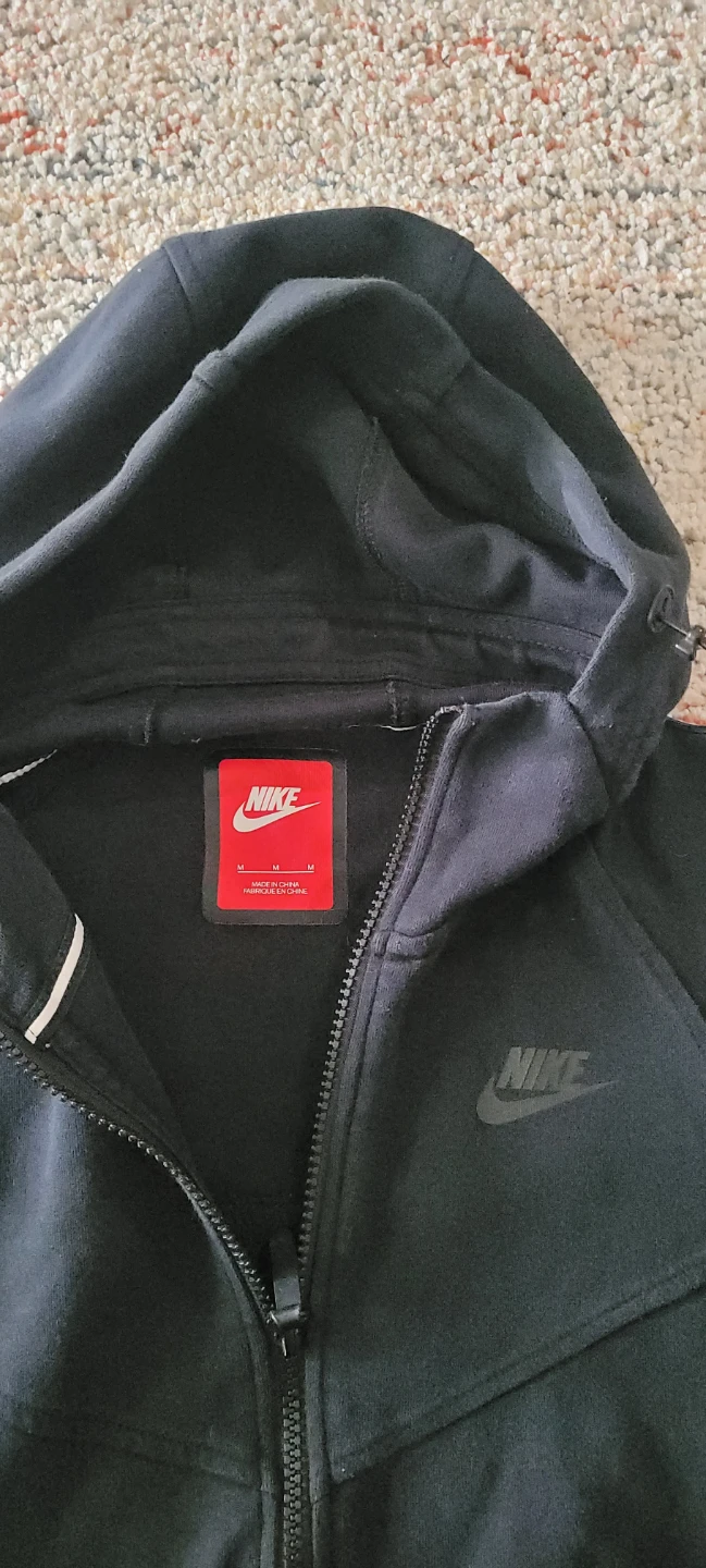 Women Nike Black zip up jacket. - photo 2