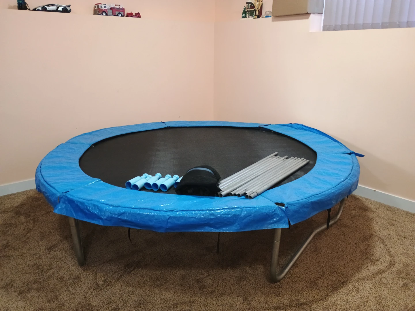 Trampoline round 8ft with Safety Net and Poles - photo 2