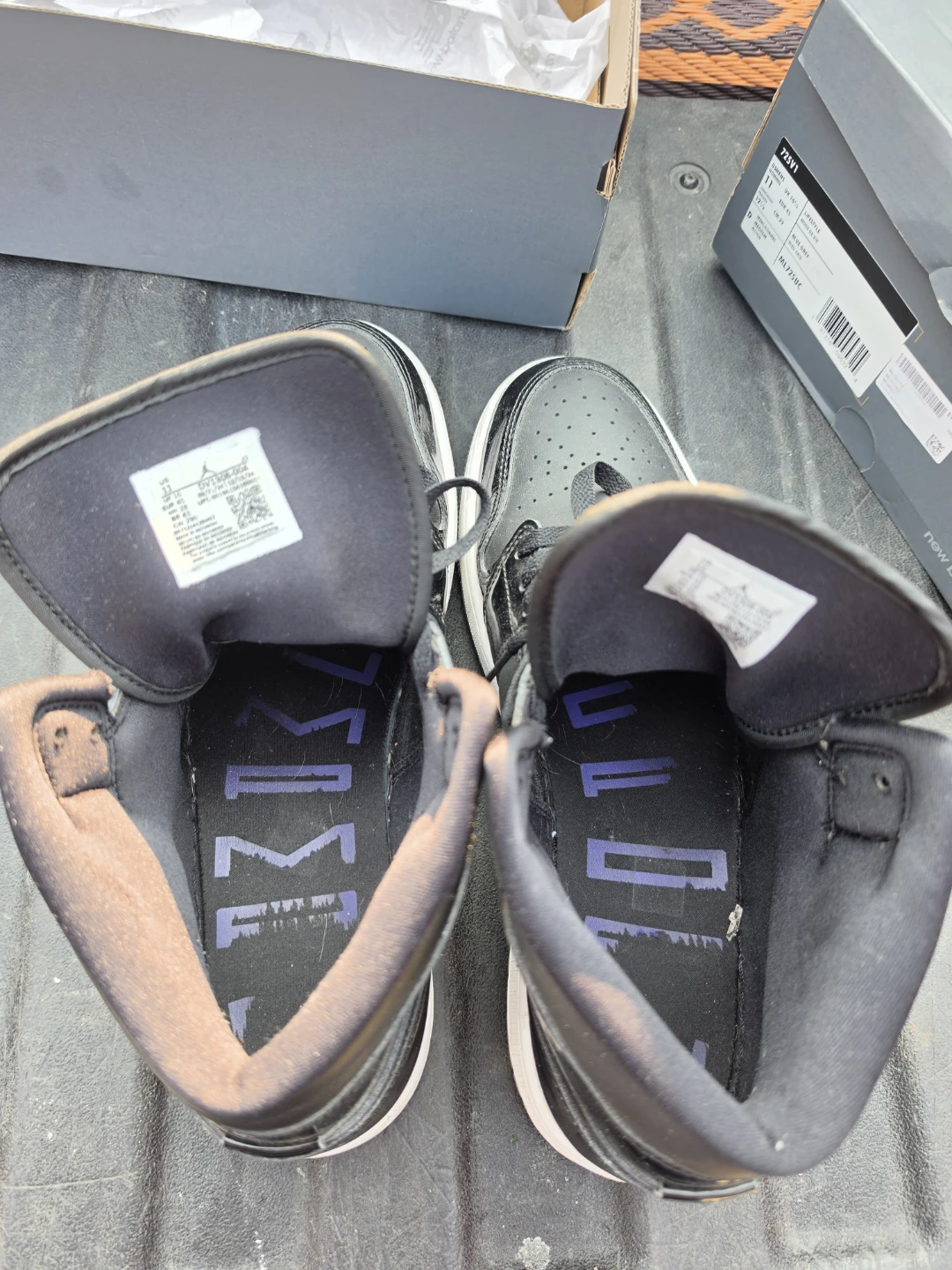 Air Jordan 1 Mid SE Black White Purple US 11 - photo 4