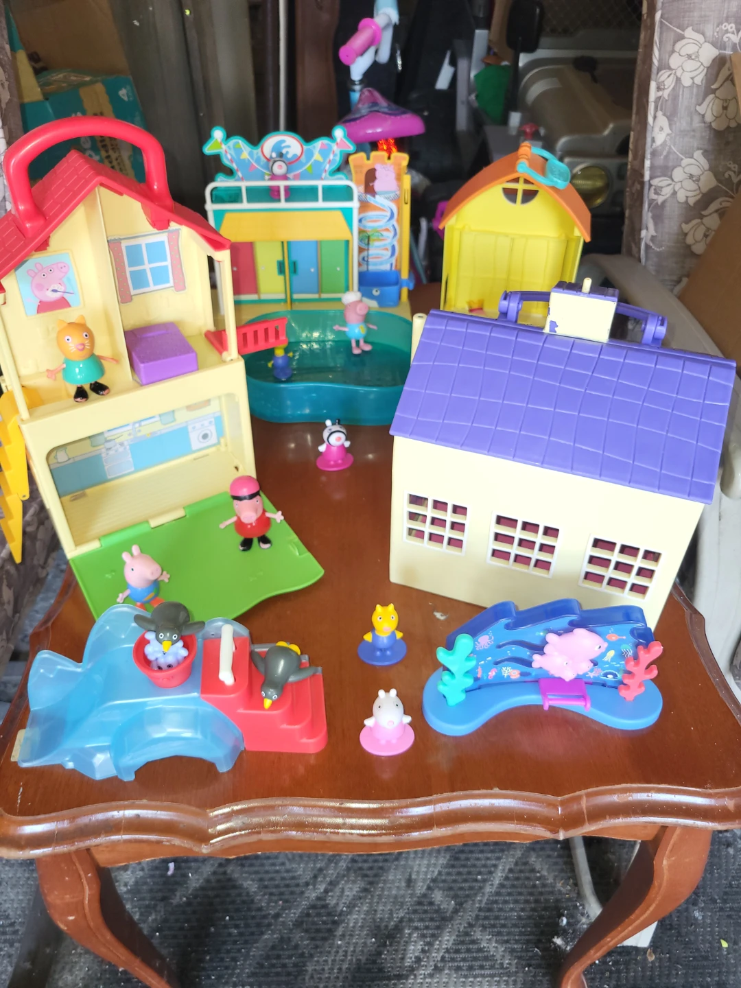 Peppa Pig Playsets and Accessories Bundle