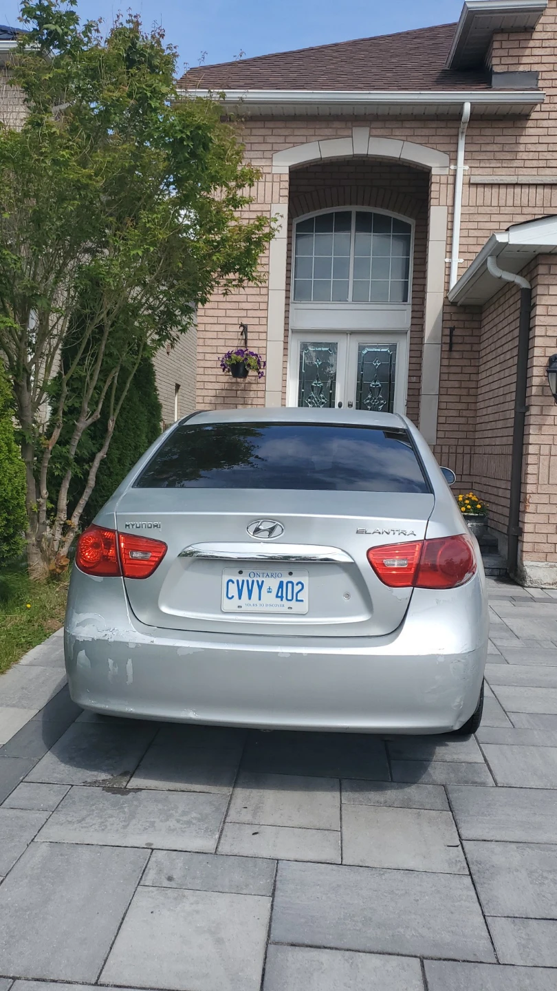Silver Hyundai Elantra Sedan - photo 2