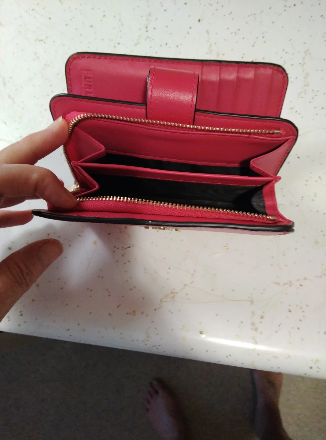 Furla Pink Leather Bi-Fold Wallet - photo 2