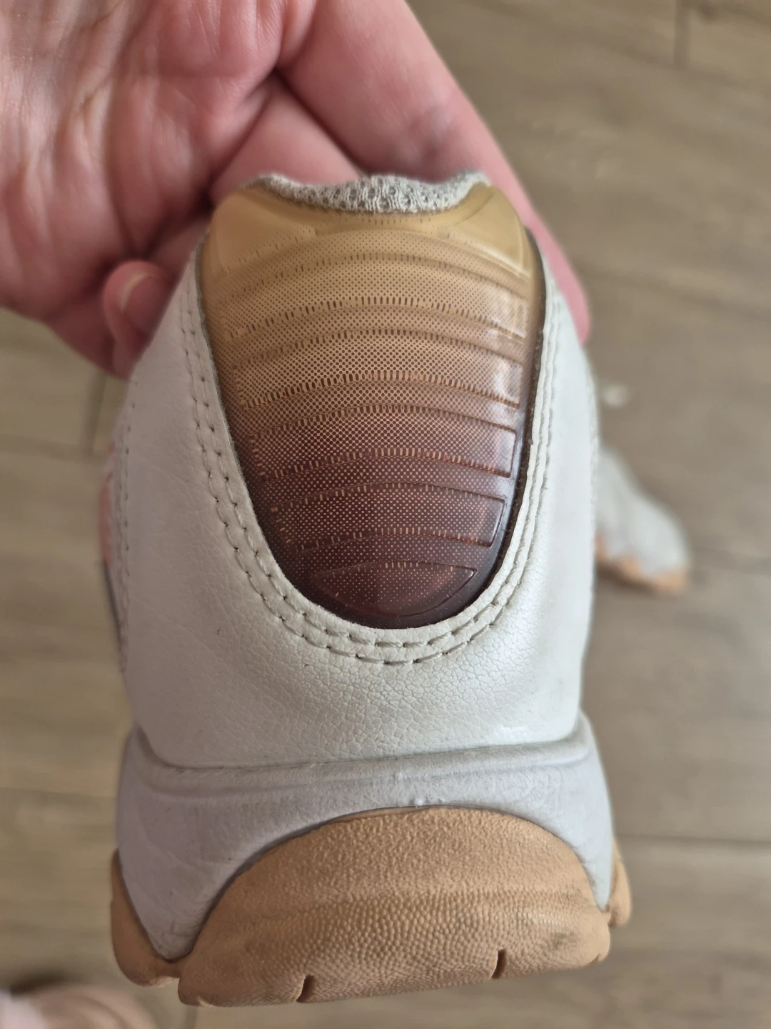 9.5 K-Swiss White Leather Sneakers - photo 2