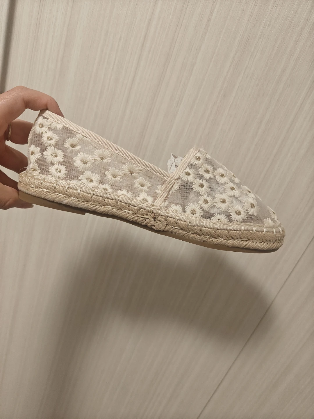 White Daisy Espadrille Flats - photo 2