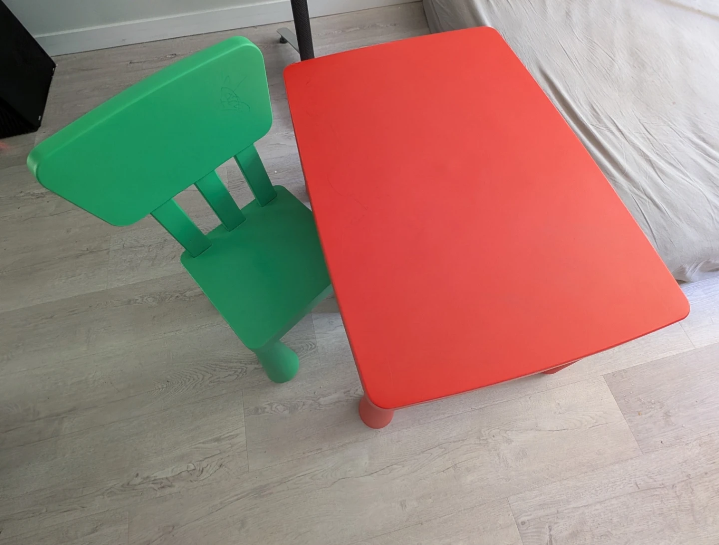 IKEA MAMMUT Children’s Table & Chair Set