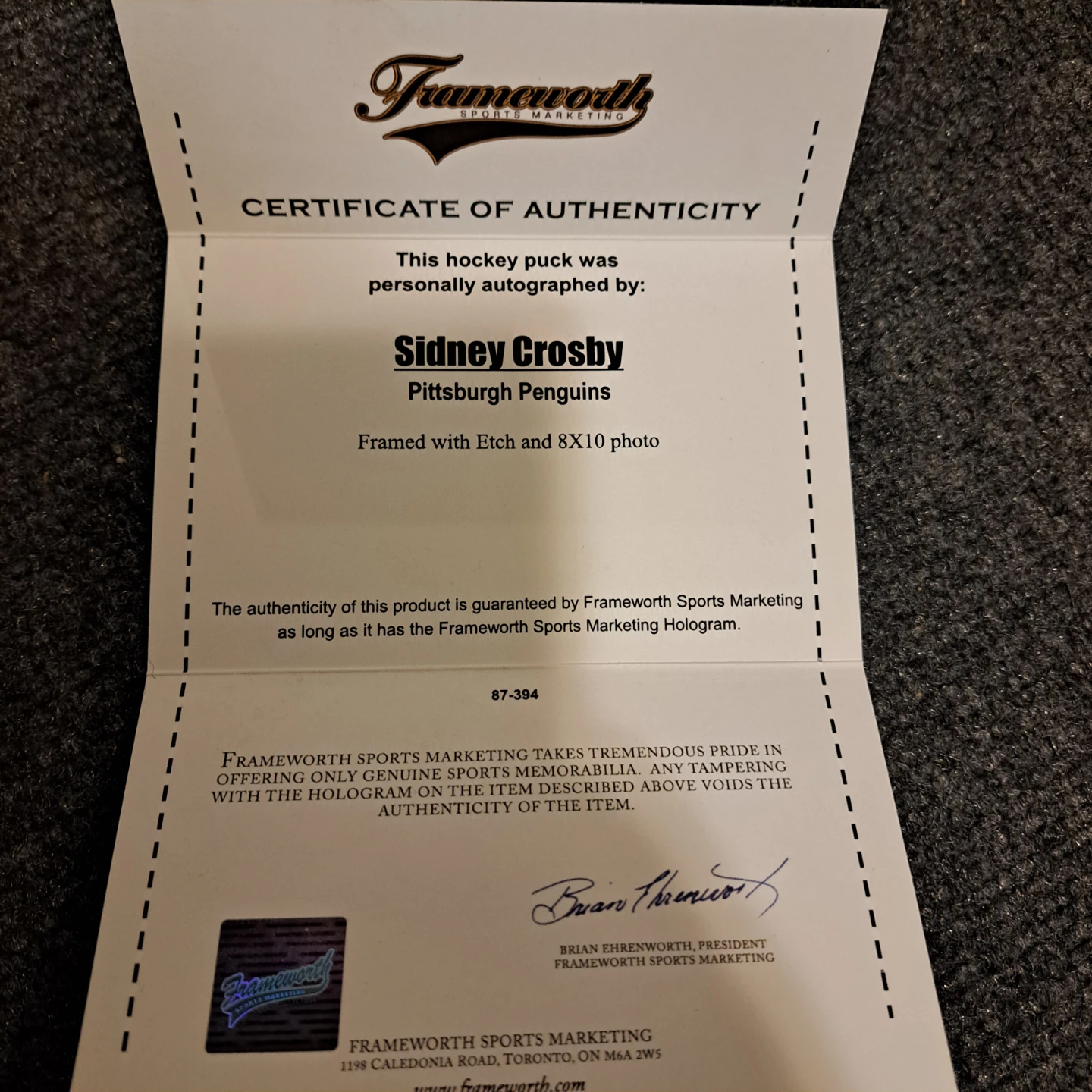 Sidney Crosby Framed Photo & Certificate of Authenticity - photo 2