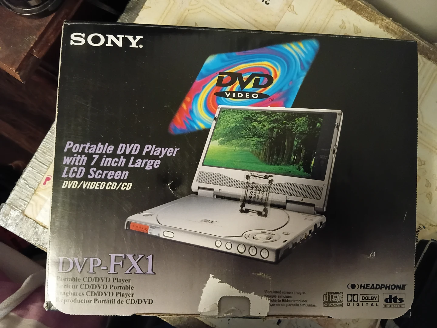 Sony DVP-FX1 Portable DVD Player with 7" LCD Screen
