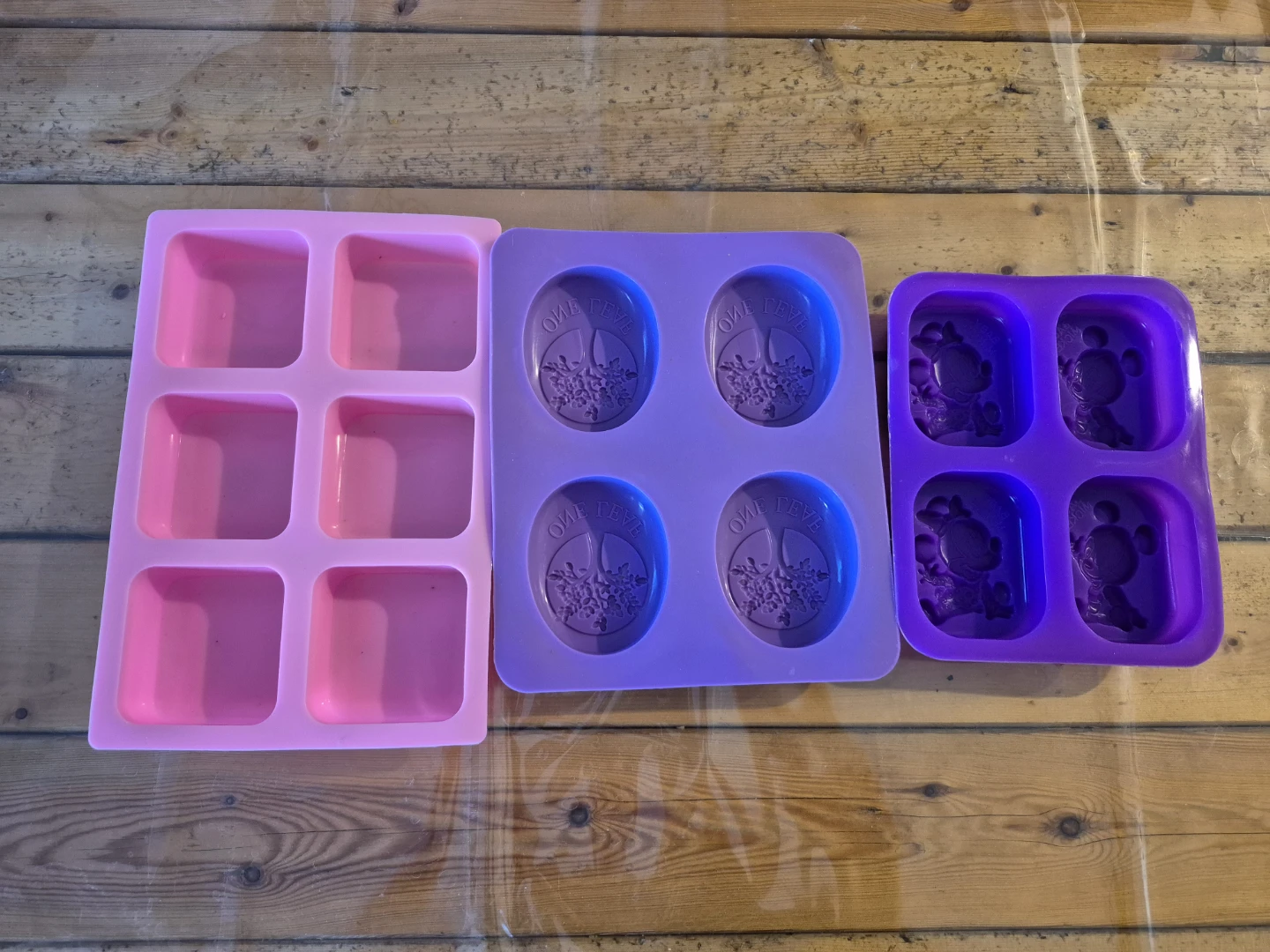 13 Assorted Silicone Molds for Baking and Crafts - photo 5