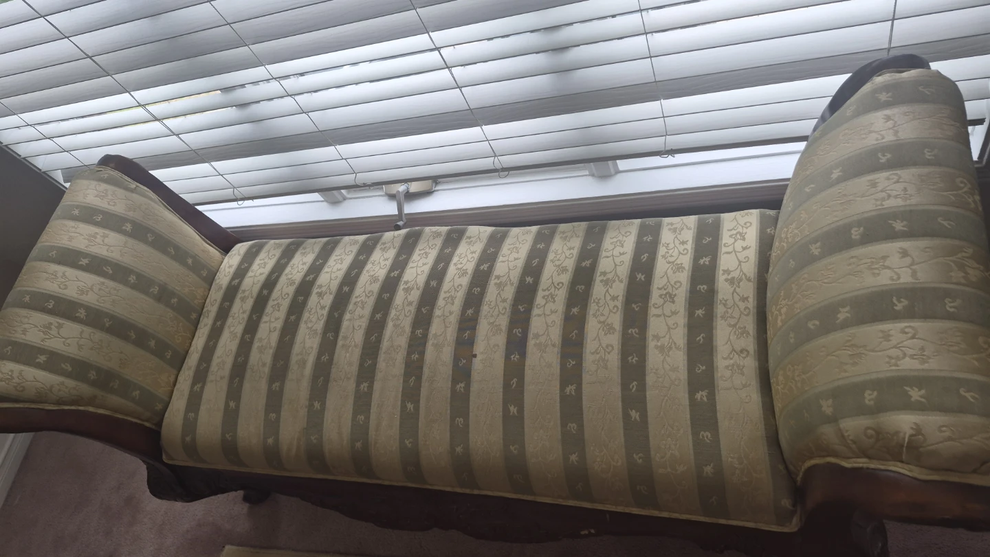 Ornate Chaise Lounge - Striped Fabric - photo 2