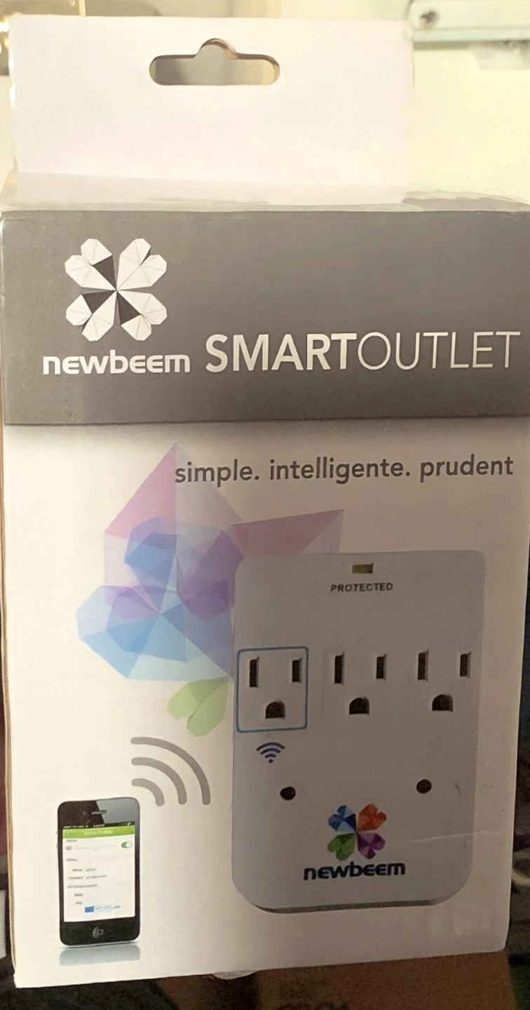 Newbeem Smart WiFi Wall Outlet Multi-Plug Smart Plug
