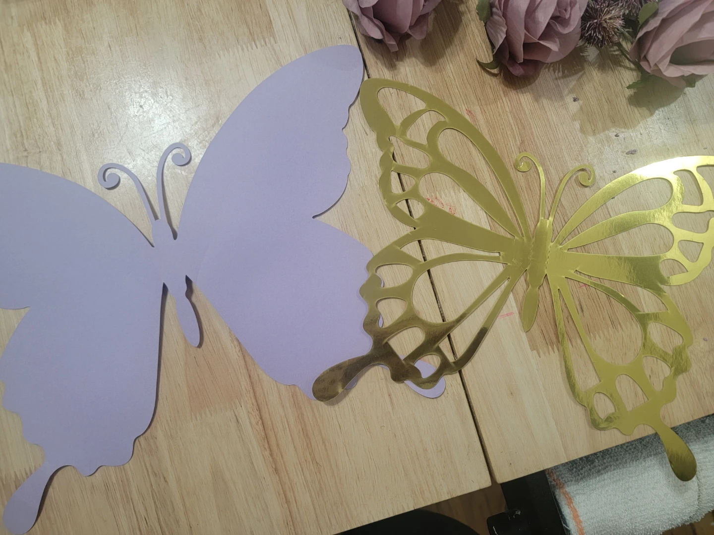 Party Decorations: Foil Fringe Curtains & Butterfly Cutouts - photo 4