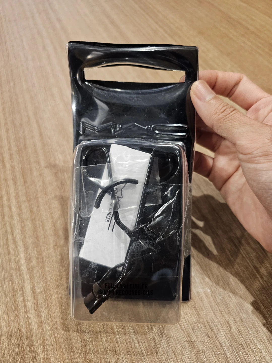 MAC Full-Sized Eyelash Curler - photo 2