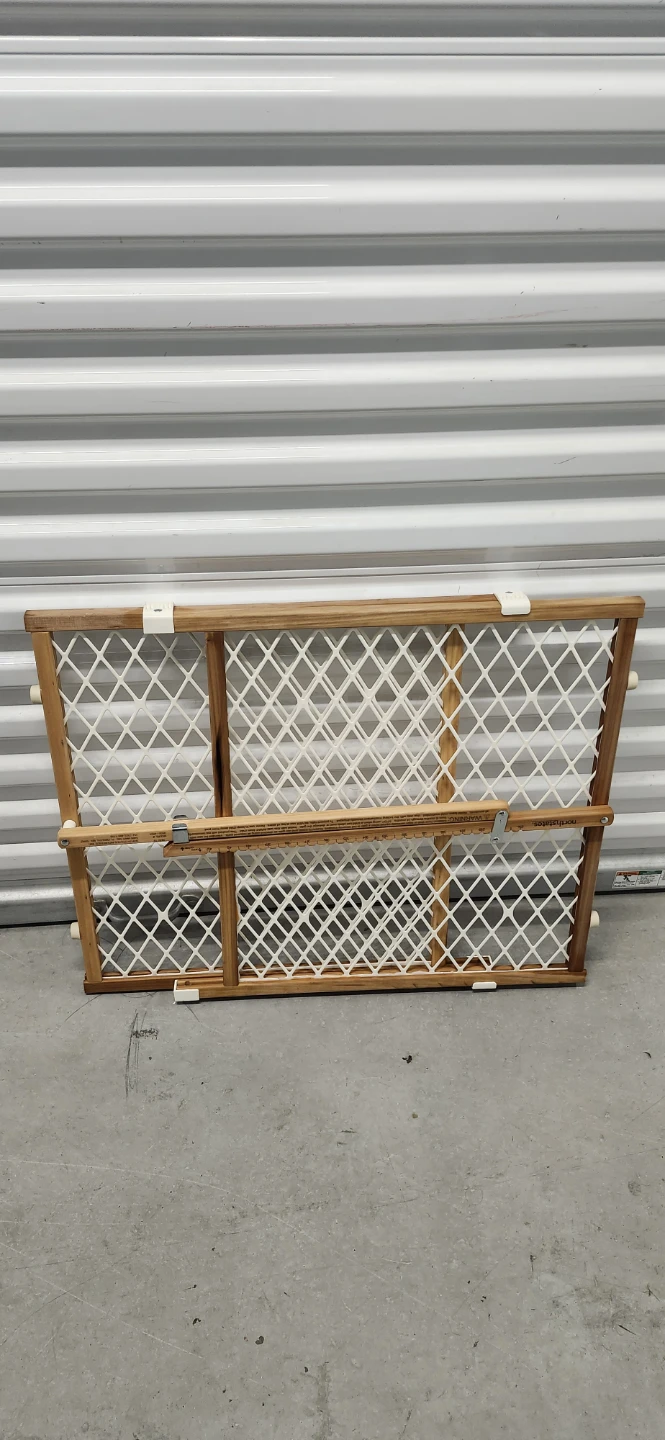 Wooden baby gate - photo 2